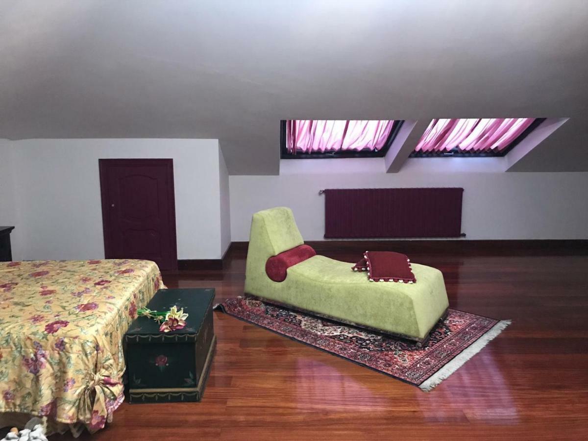 וילאנואבה דה ארוסה Villa Las Camelias מראה חיצוני תמונה