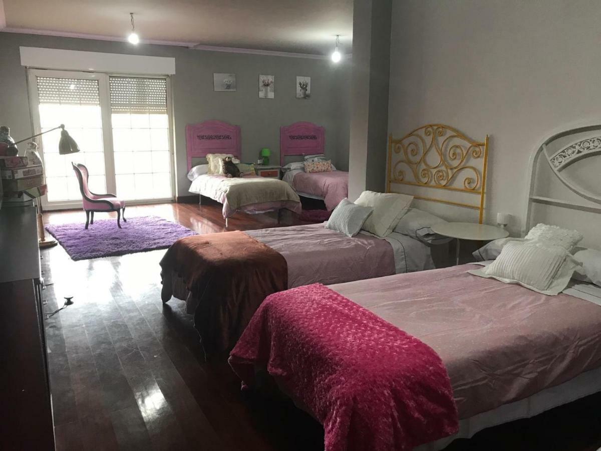 וילאנואבה דה ארוסה Villa Las Camelias מראה חיצוני תמונה