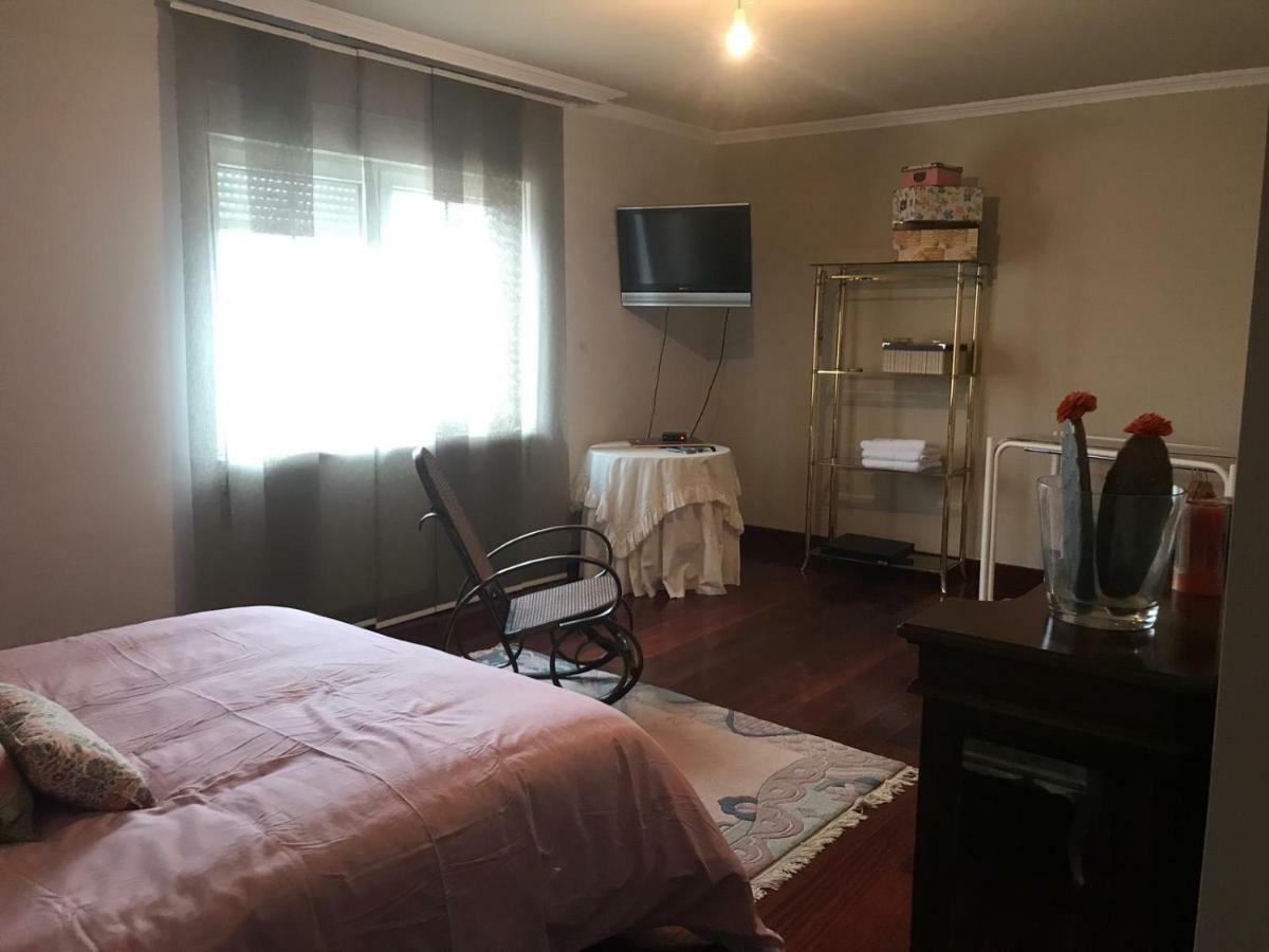 וילאנואבה דה ארוסה Villa Las Camelias מראה חיצוני תמונה