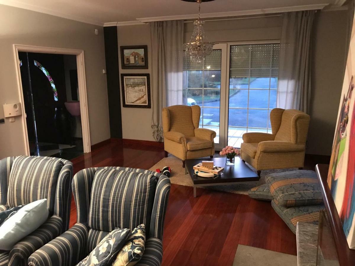 וילאנואבה דה ארוסה Villa Las Camelias מראה חיצוני תמונה