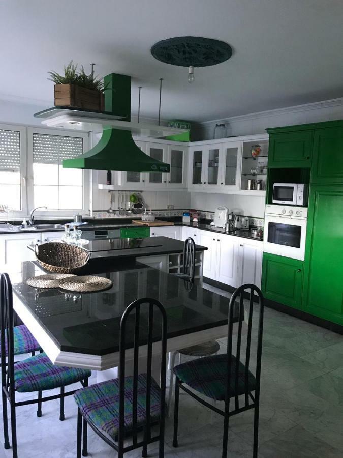 וילאנואבה דה ארוסה Villa Las Camelias מראה חיצוני תמונה