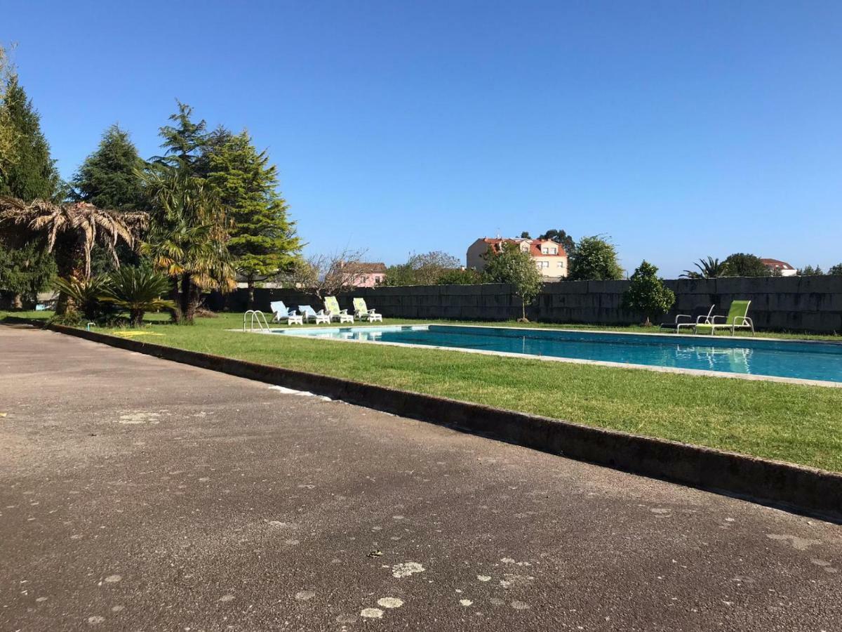 וילאנואבה דה ארוסה Villa Las Camelias מראה חיצוני תמונה