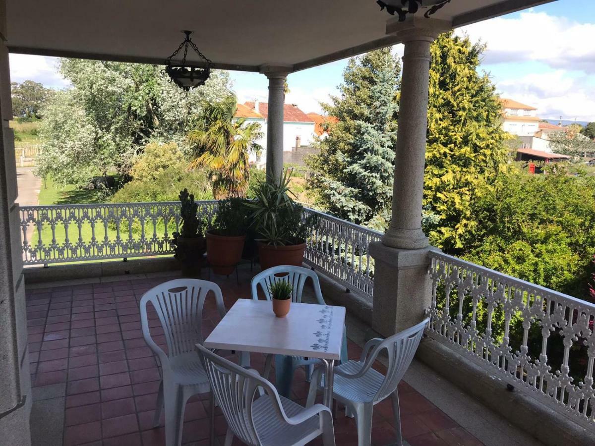 וילאנואבה דה ארוסה Villa Las Camelias מראה חיצוני תמונה