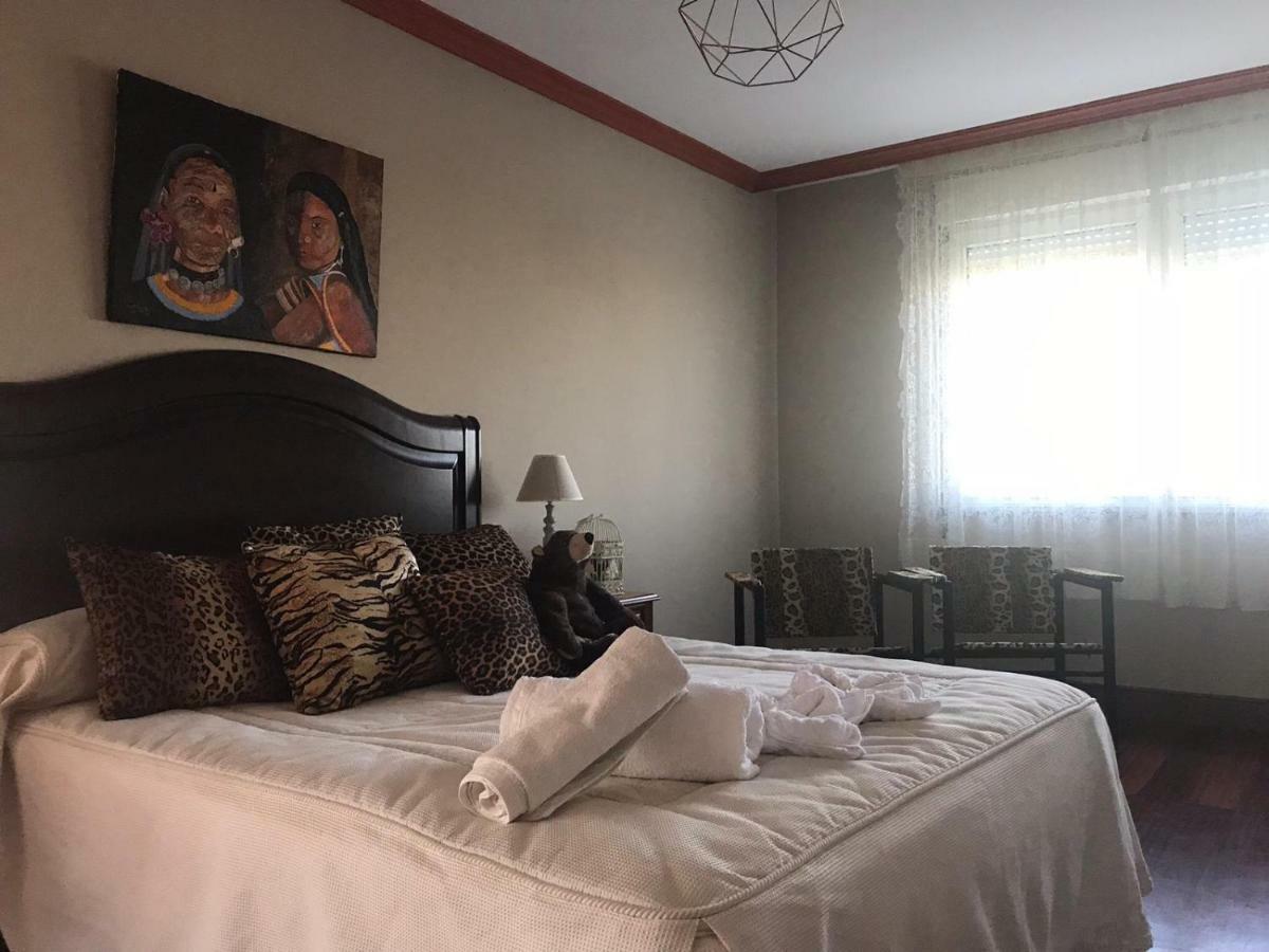 וילאנואבה דה ארוסה Villa Las Camelias מראה חיצוני תמונה