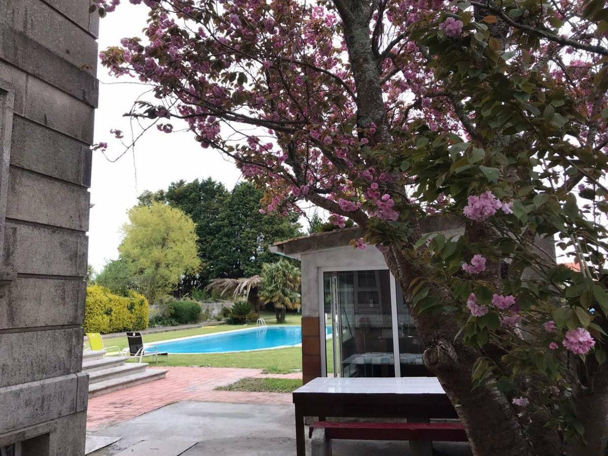 וילאנואבה דה ארוסה Villa Las Camelias מראה חיצוני תמונה